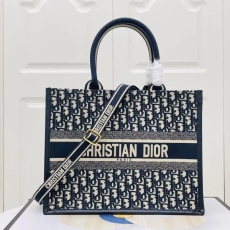 Christian Dior Shopping Bags